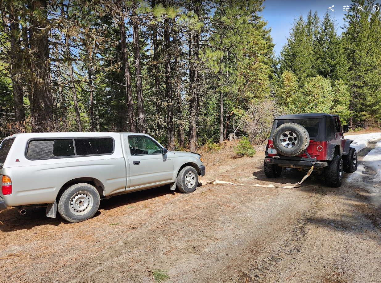 sean rimes performing an offroad recovery in central oregon