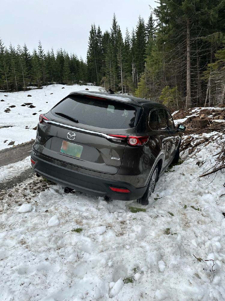 offroad rescue mazda in snow