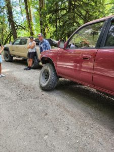 4Runner broken on trail