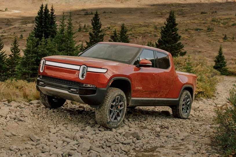 electric Rivian offroad
