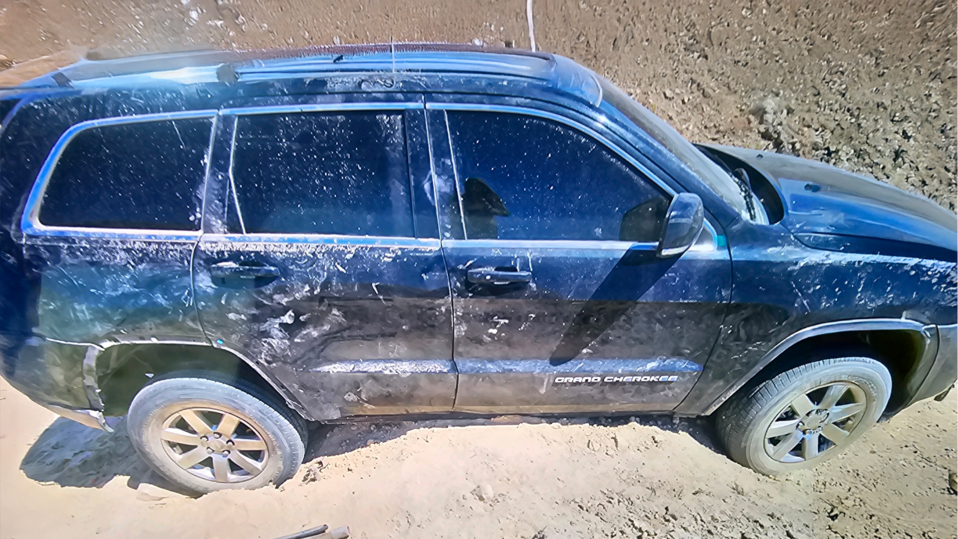 Jeep stranded with kids in Nevada