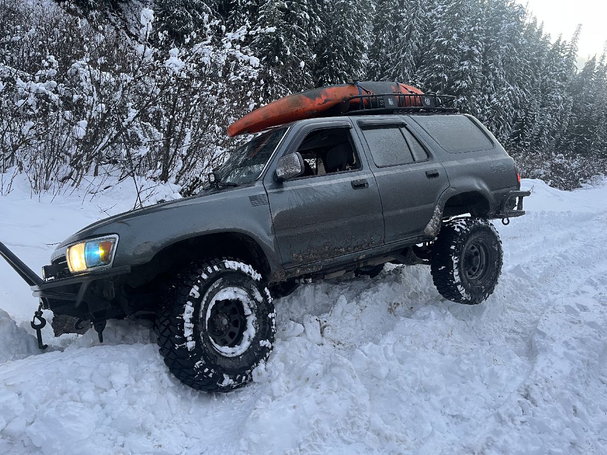 offroad recovery in Washington 4x4 rescue