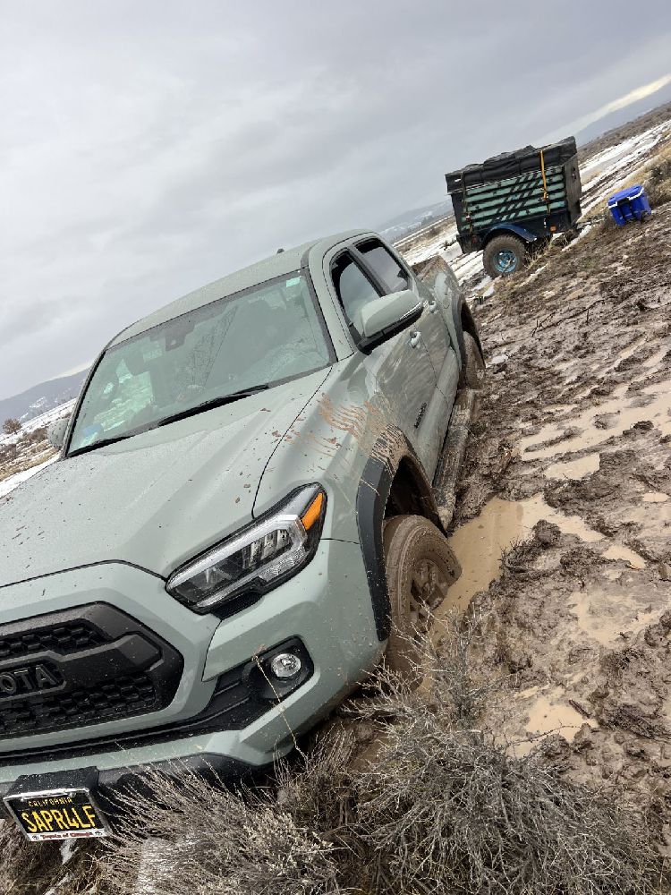 off-road recovery in Oregon 4x4 rescue