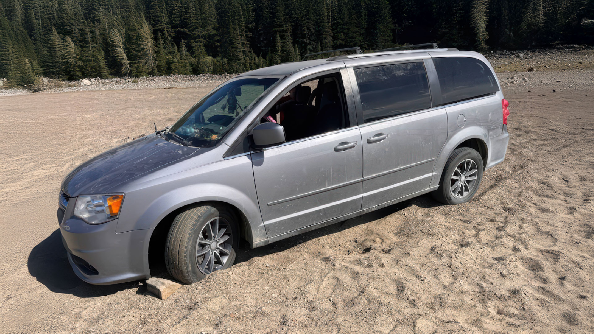 Dodge Grand Caravan stuck in sand
