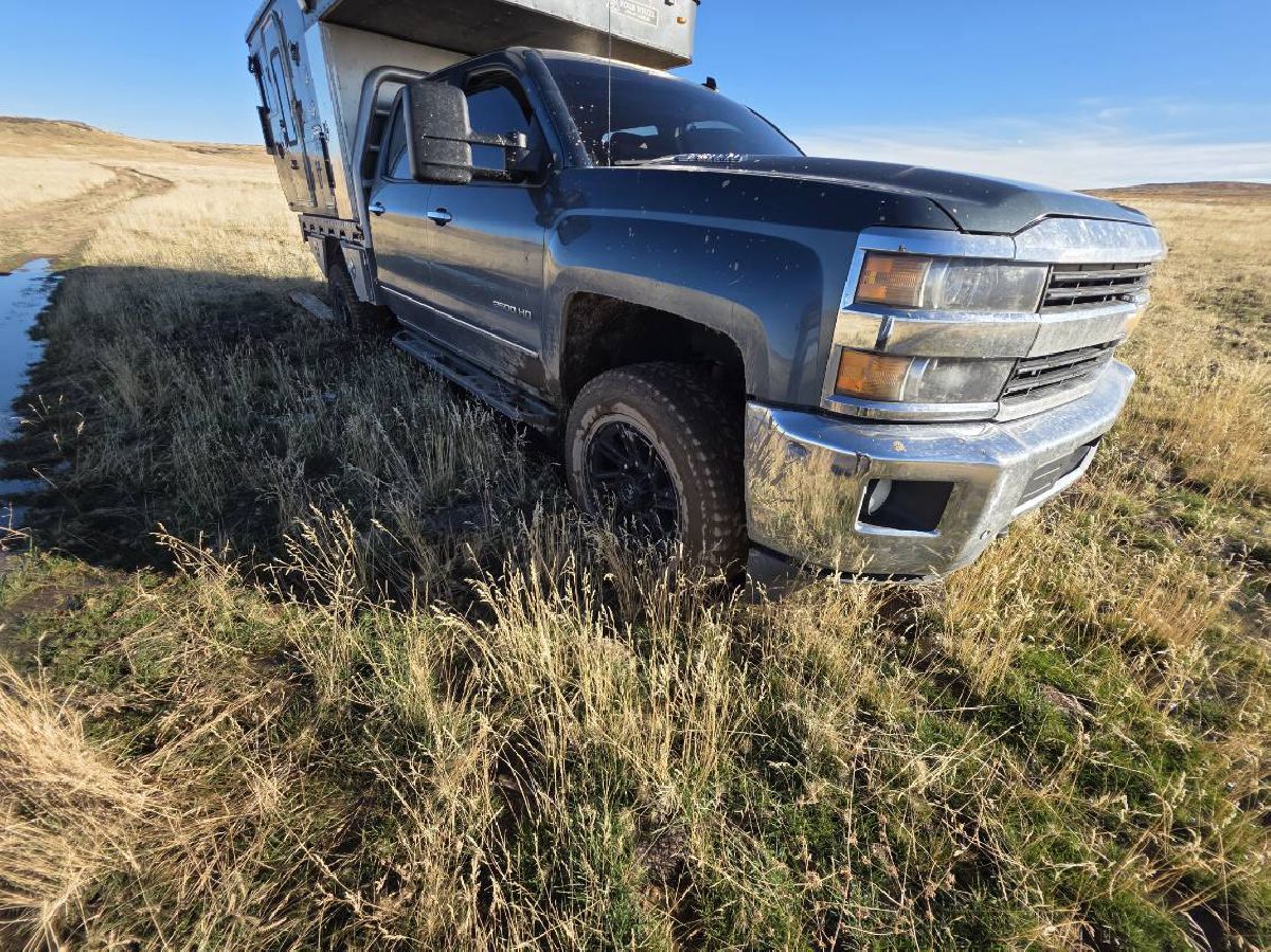 I am stuck in mud near Clarks Butte