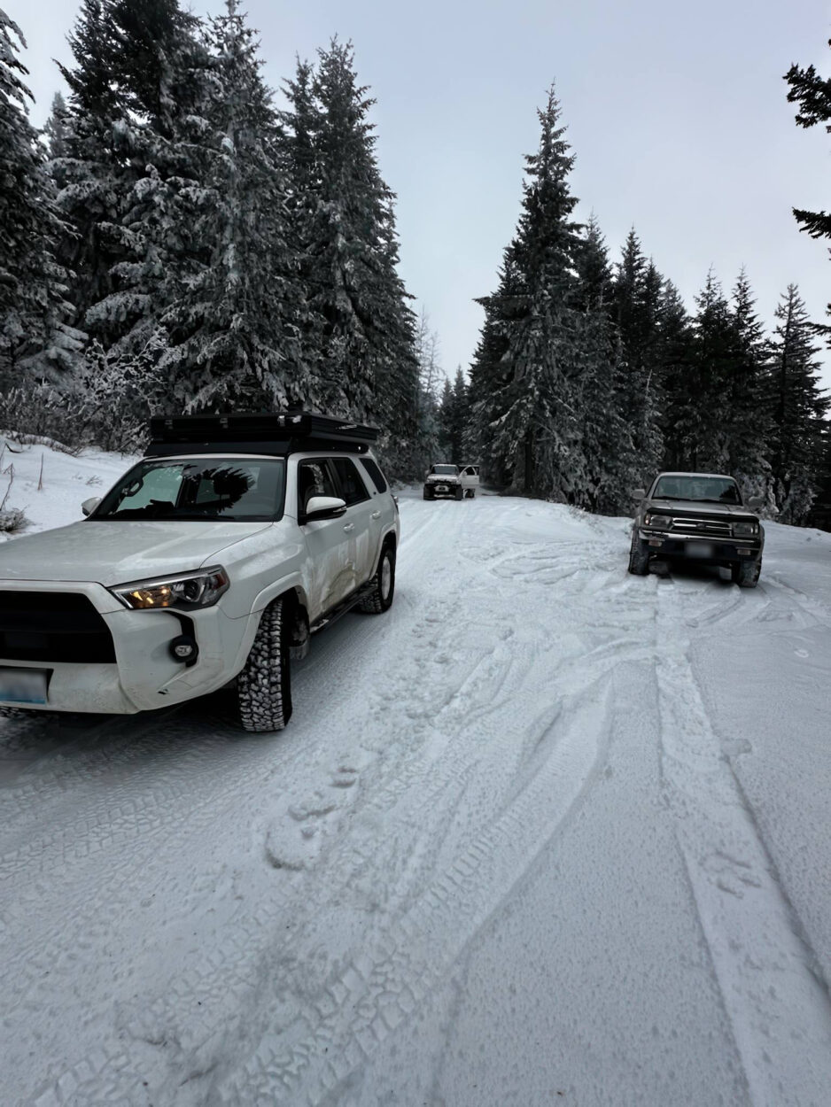 Stuck in a bank almost up Mount Defiance oregon offroad recovery
