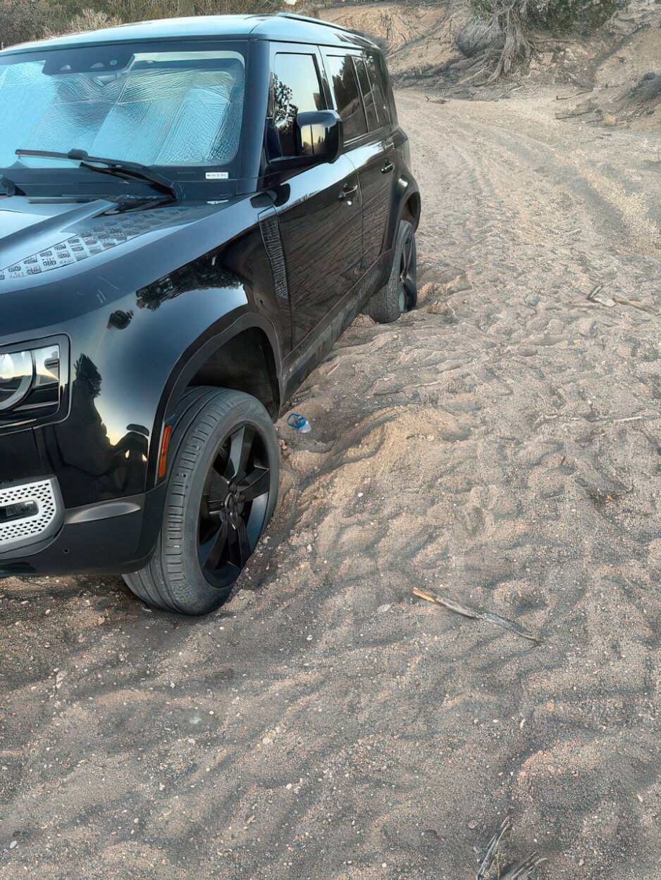 I’m stuck out here in the sands offroad recovery in New Mexico 4x4 rescue