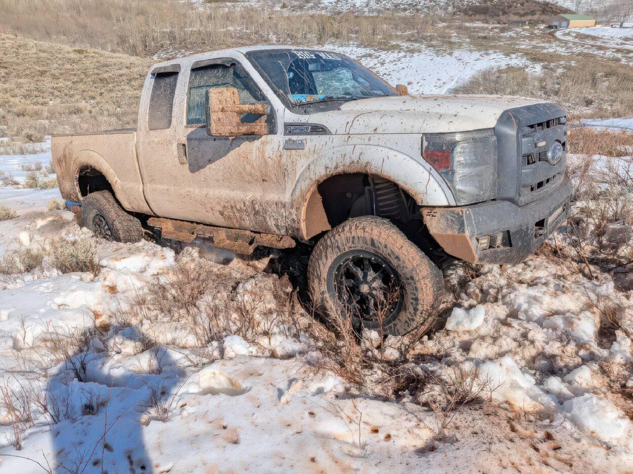 slid off the road and got stuck offroad recovery in Utah