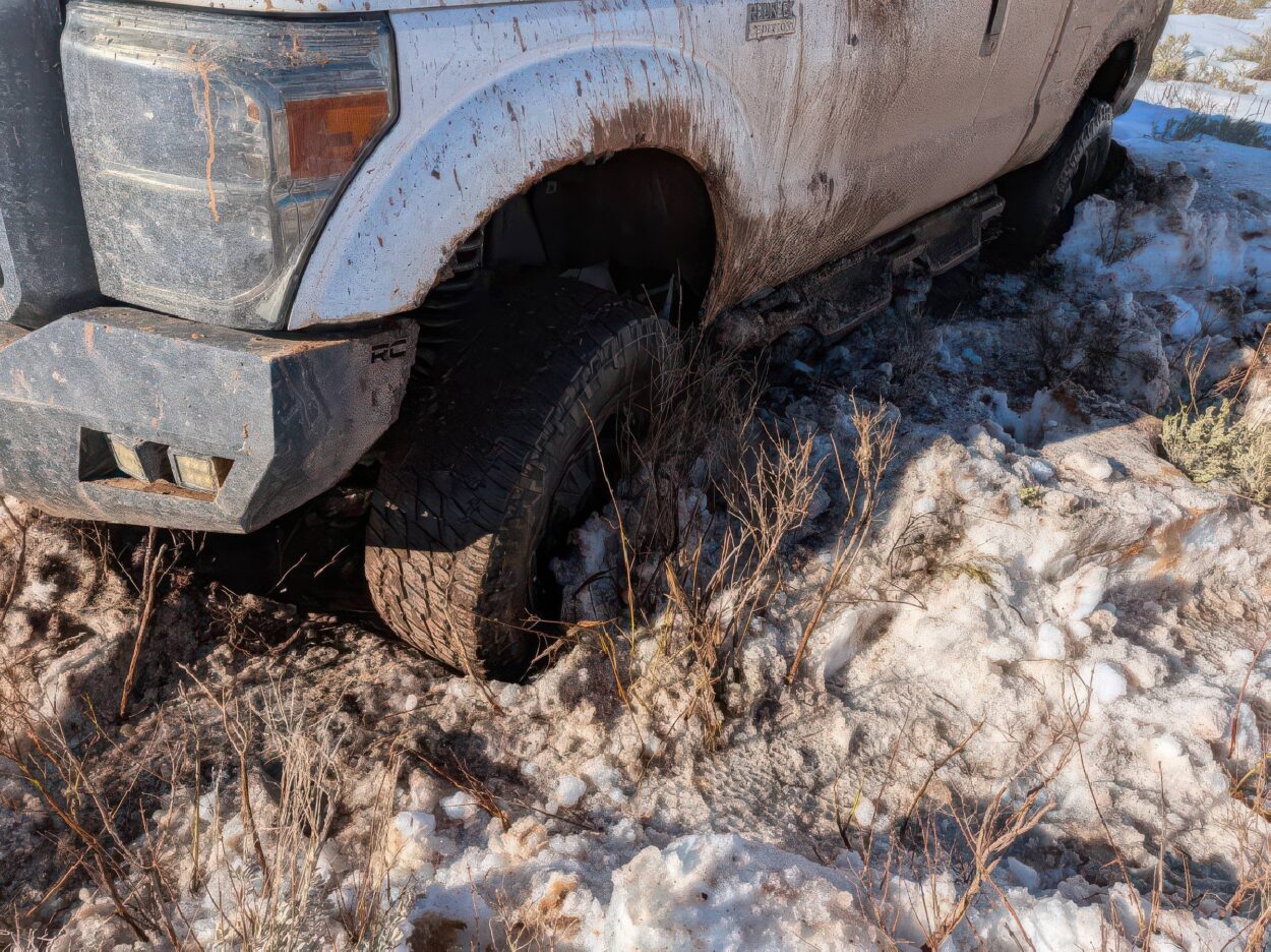 slid off the road and got stuck offroad recovery in Utah