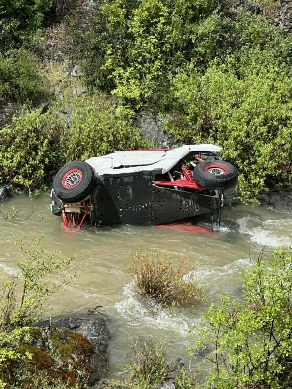 it went straight into the ditch offroad recovery in California