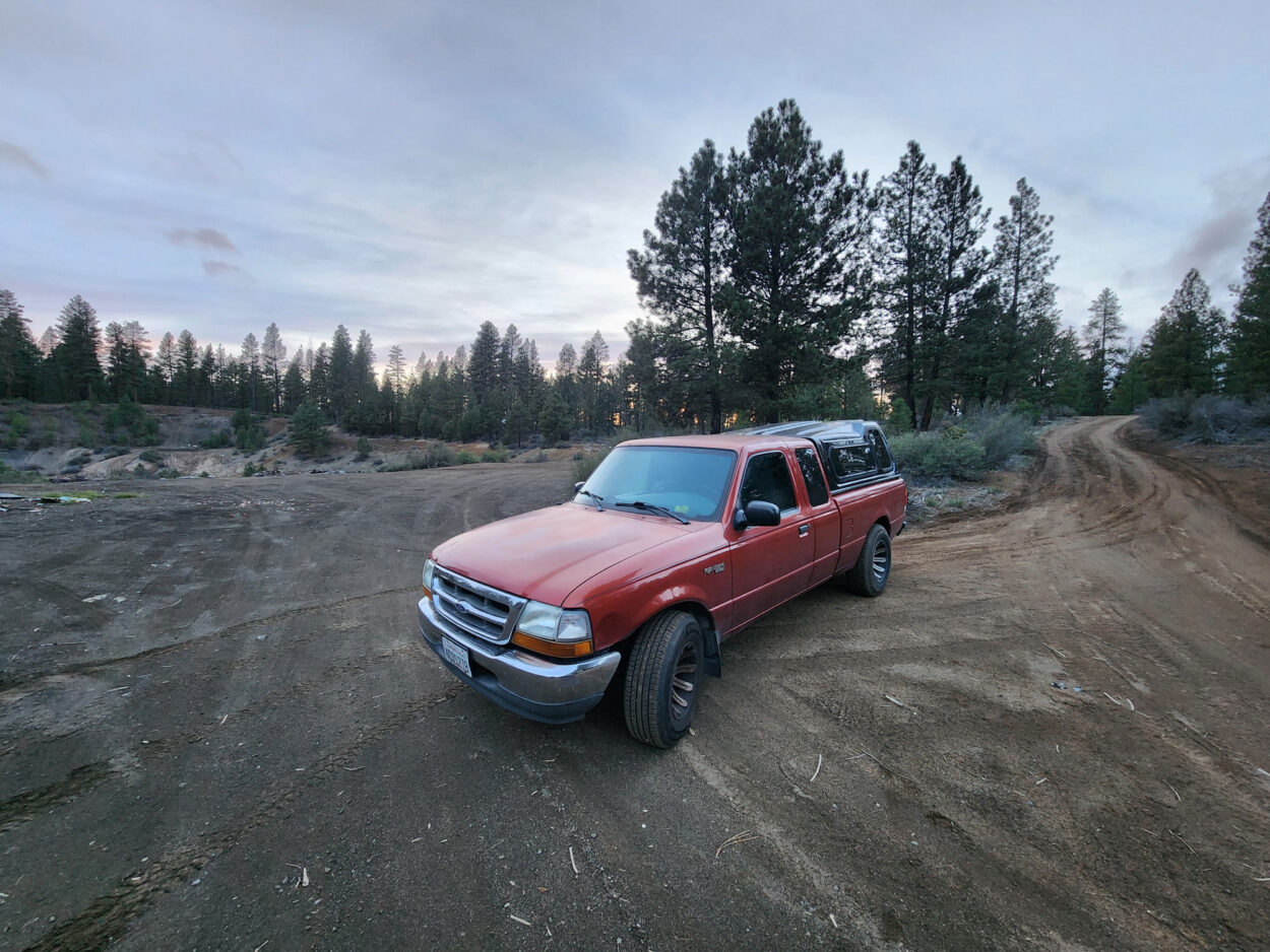 tried to turn around and found lots of sand offroad recovery in Oregon